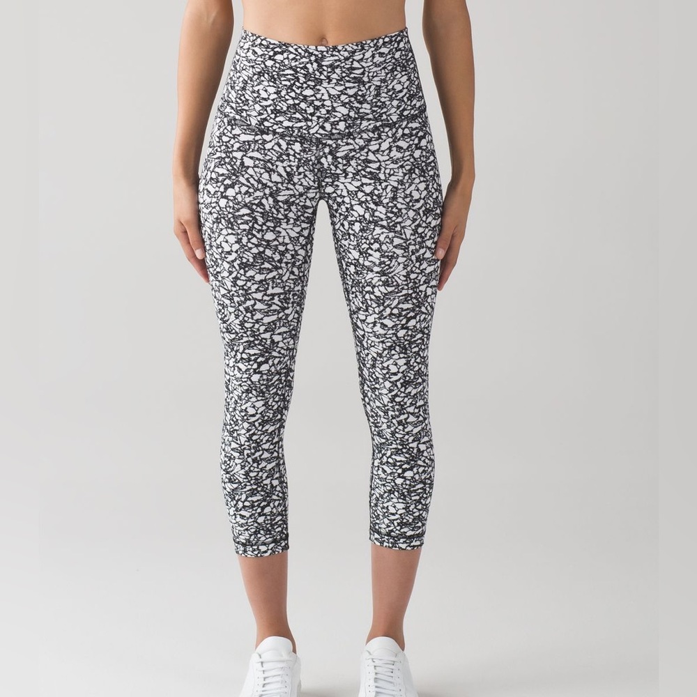 Lululemon Wunder Under Crop Hi-Rise 21”